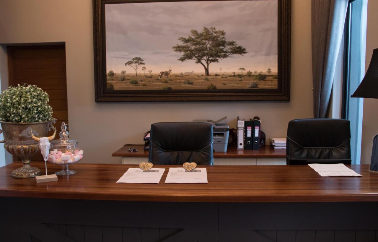 Game View Lodge Vryburg Extérieur photo