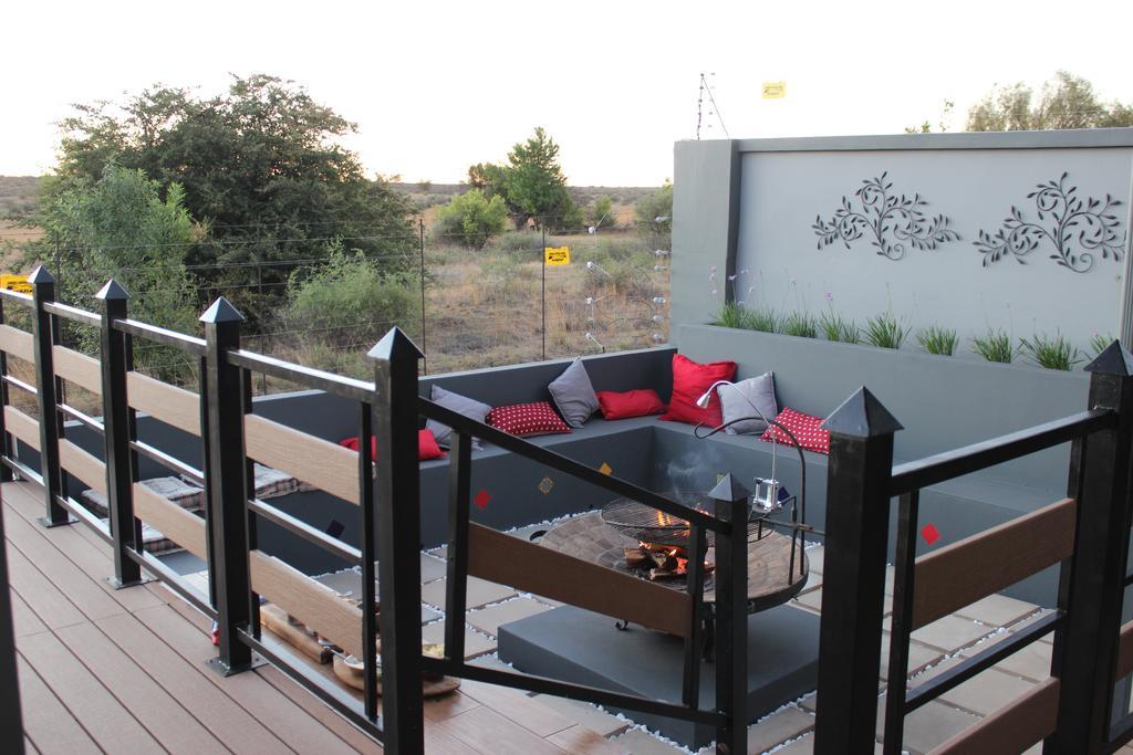 Game View Lodge Vryburg Extérieur photo