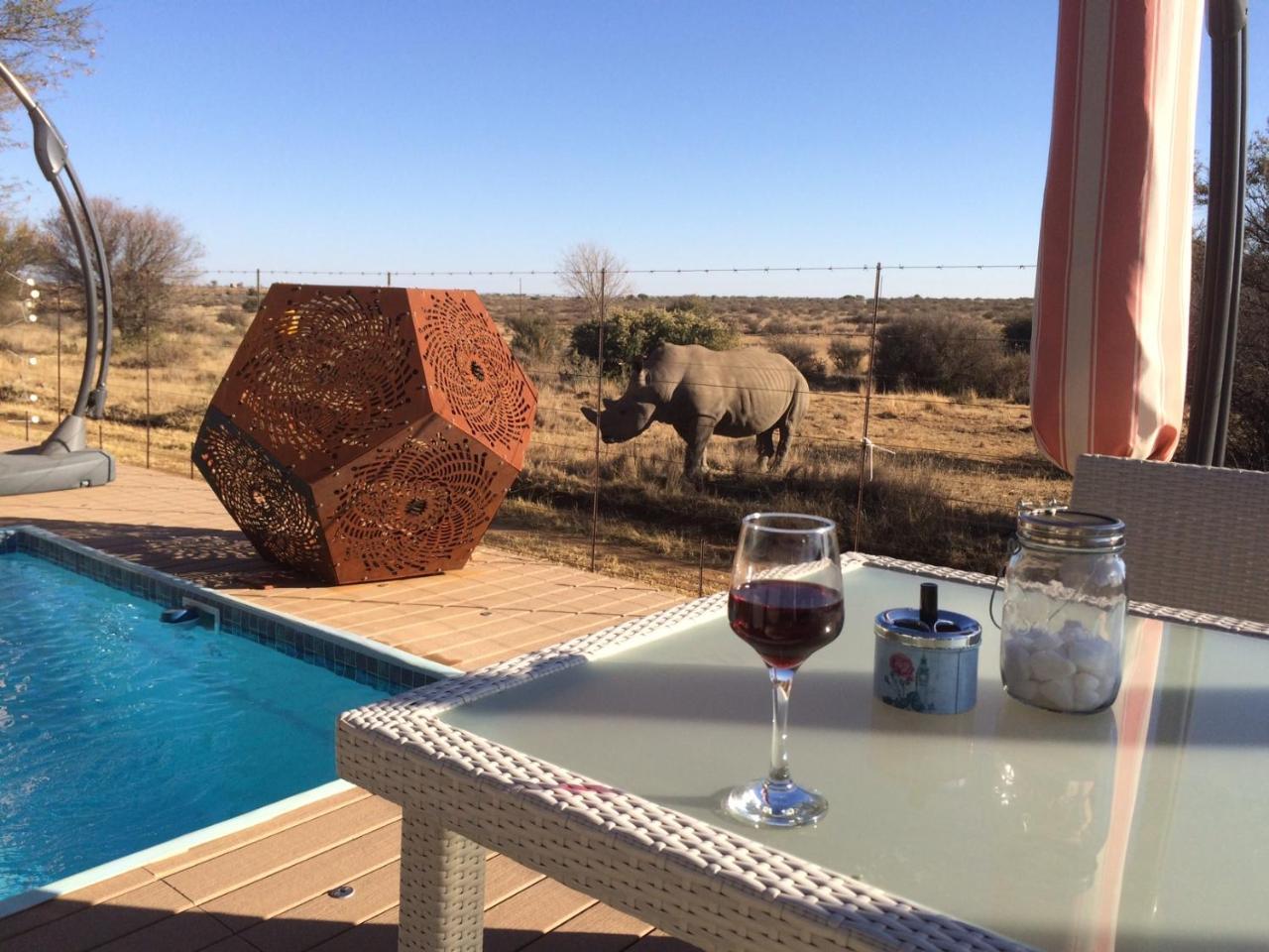 Game View Lodge Vryburg Extérieur photo